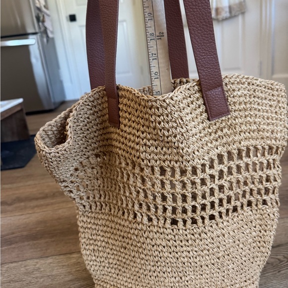Banana Republic Raffia and Leather Tote - Picture 13 of 13